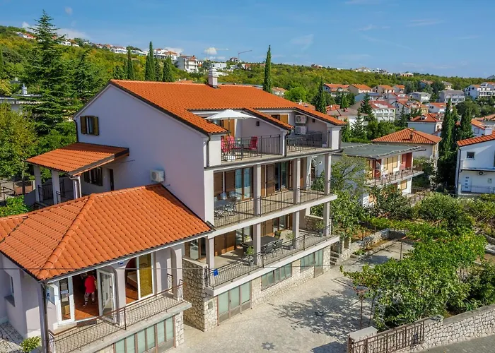 Anton 1 With Panoramic Sea View Apartment